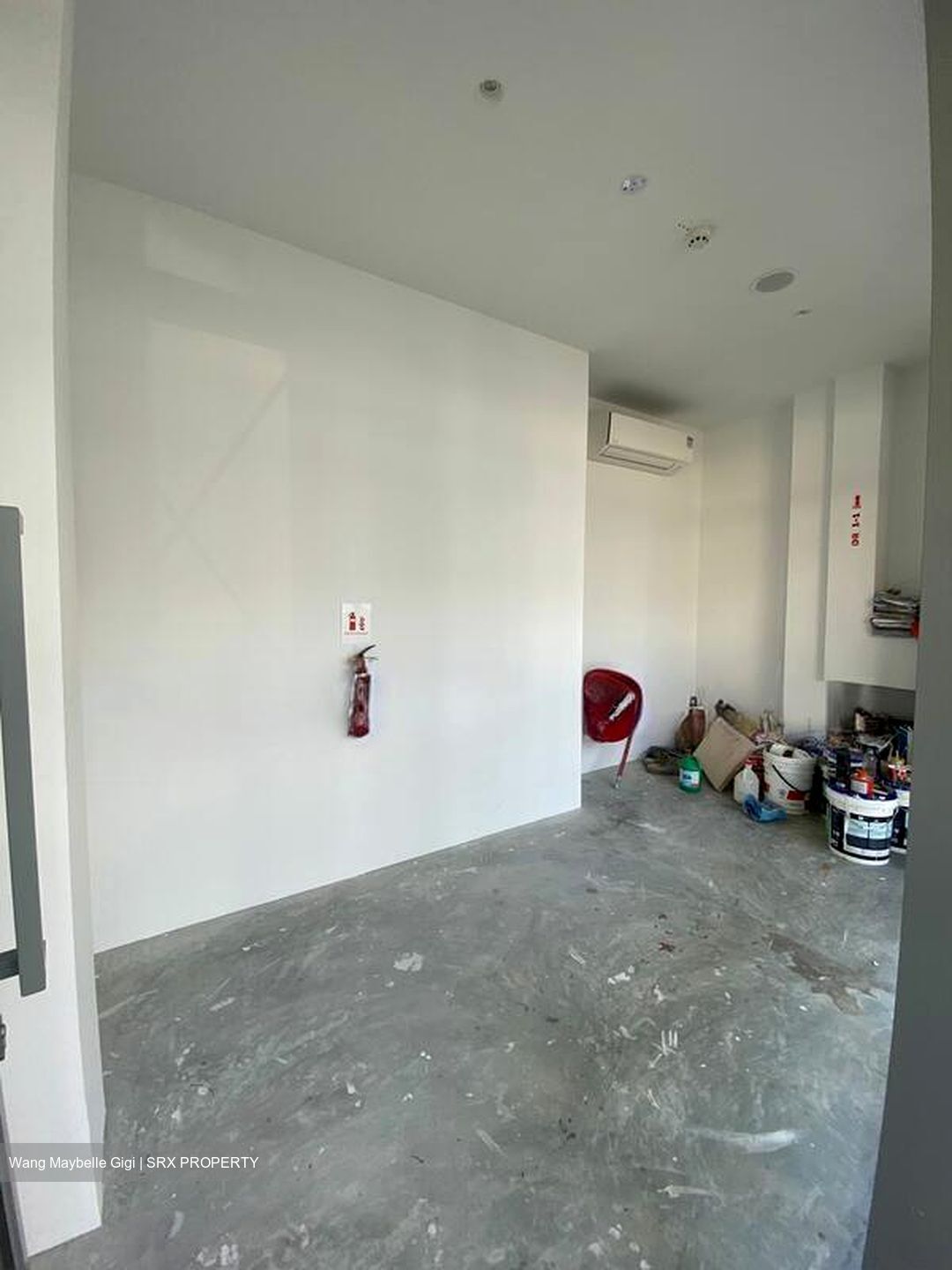 Lot 18 (D7), Retail #525766681